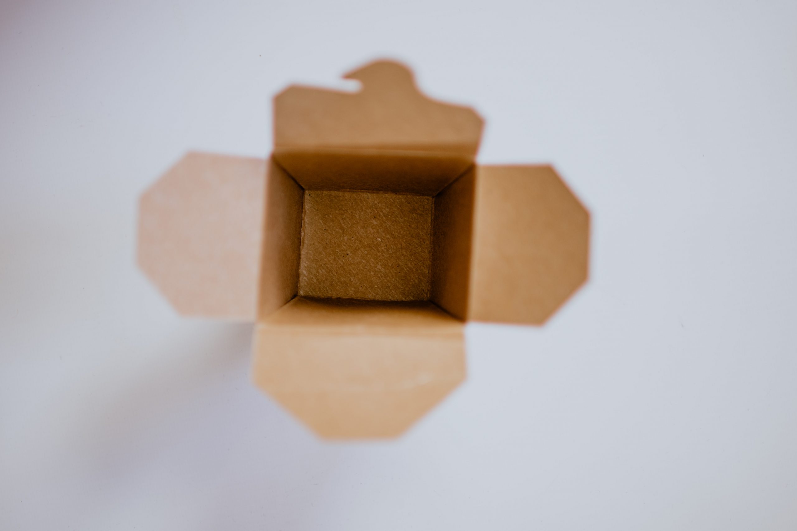 10 ideias para transformar sua caixa de papelão em brinquedo